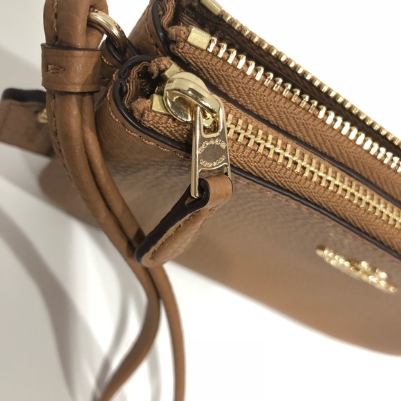 Coach Double Corner Zip Wristlet in Light Saddle - Picture 2 of 8